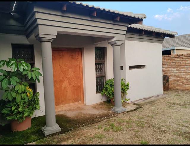 3 BEDROOM HOUSE FOR SALE IN DANVILLE